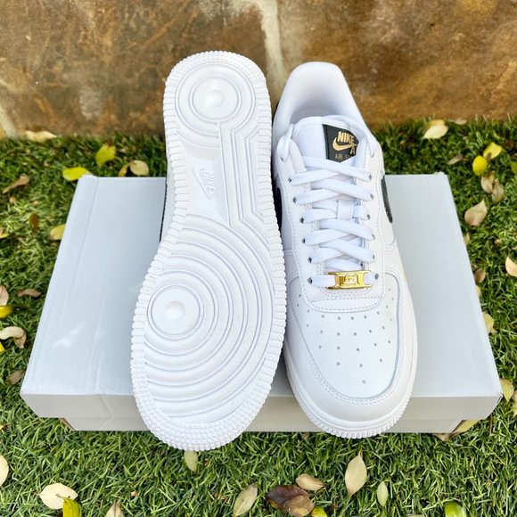 Nike Air Force 1 white black shoes - Picture 4 of 4